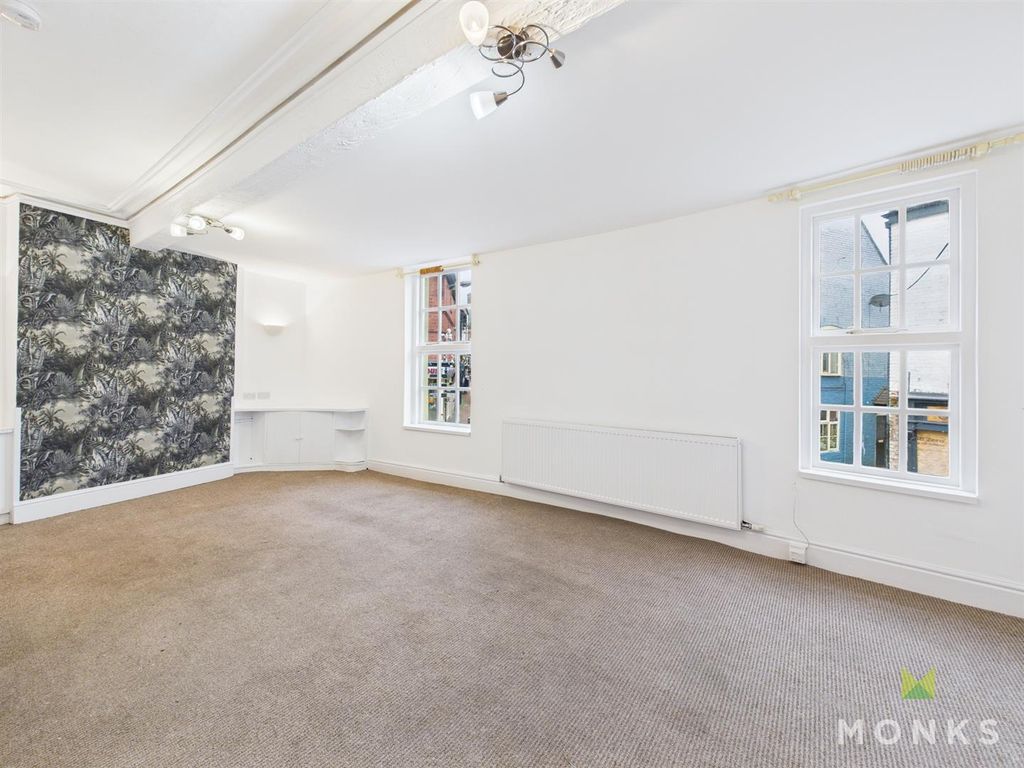 Property photo 2 of 11 Cam01420G0-Pr0827-Still005.Jpg