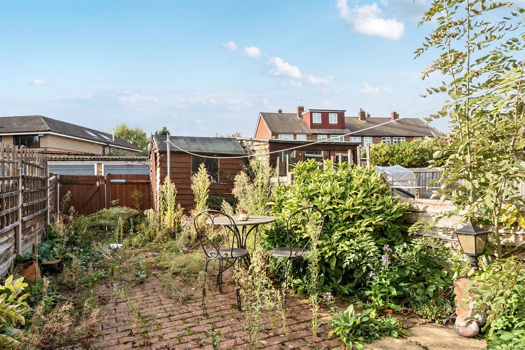 Property photo 2 of 10