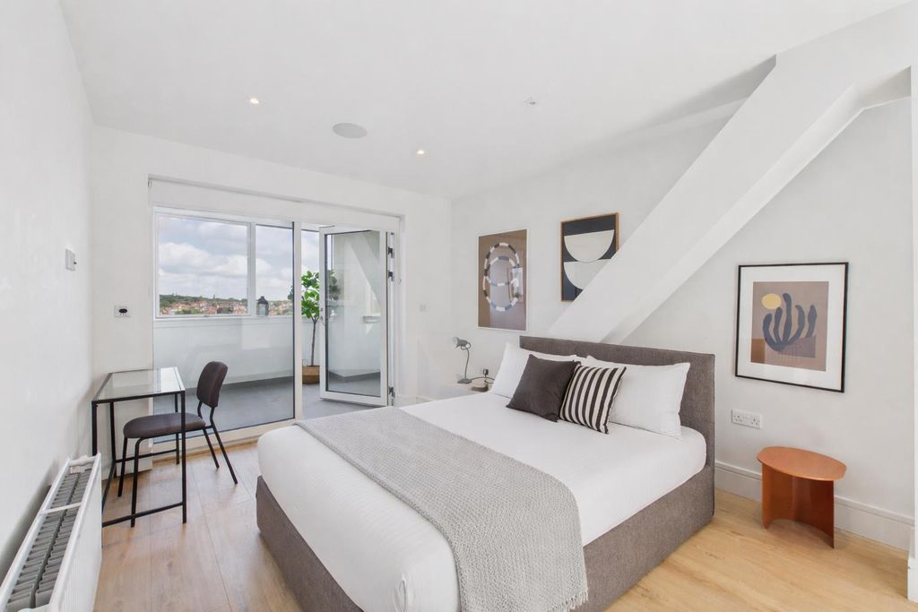 Property photo 3 of 12 3.Png