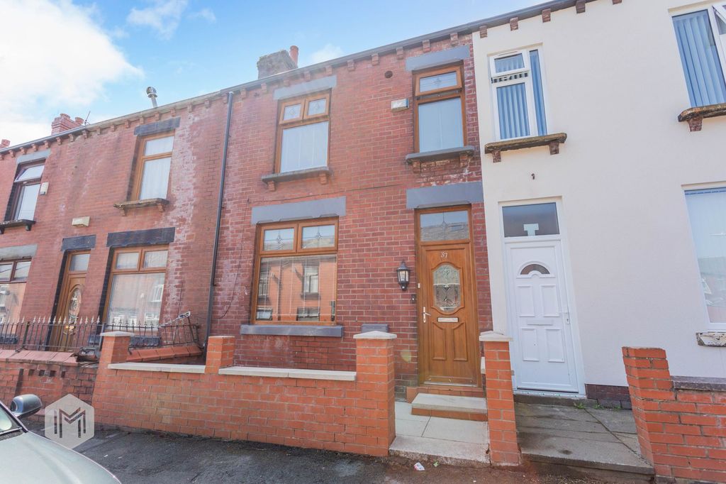 Property photo 1 of 25