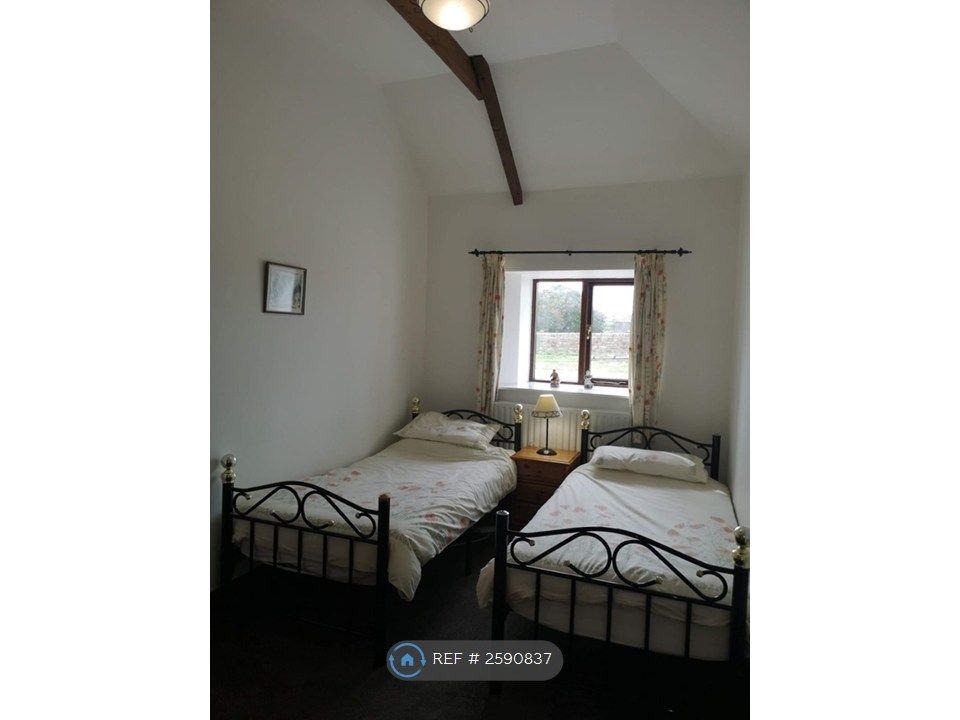 Property photo 3 of 11