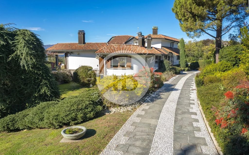 Property photo 3 of 52