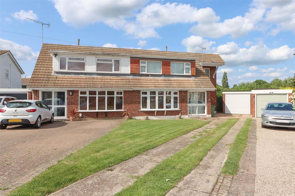 Property photo 1 of 22 19 Reeds Way.Jpg