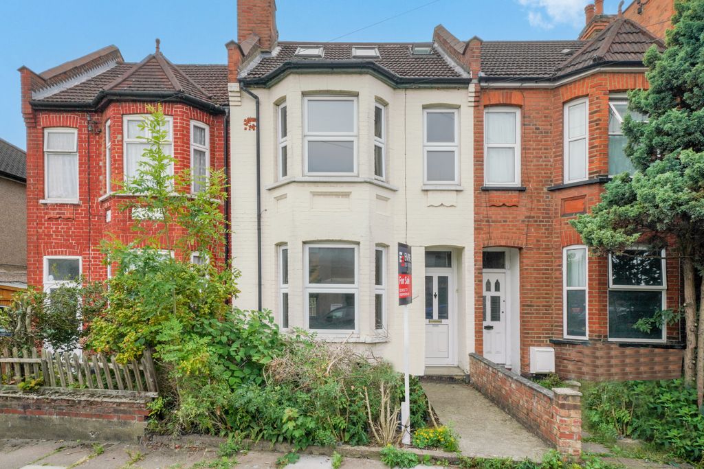 Property photo 1 of 12