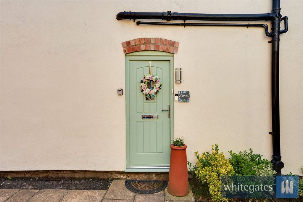 Property photo 3 of 34 Picture No. 04