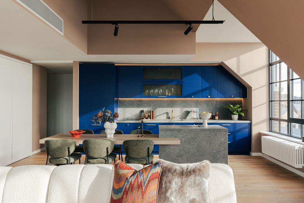 Property photo 2 of 30 Gallery