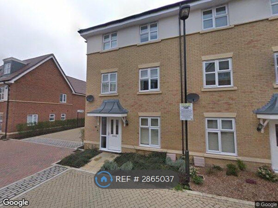 Property photo 1 of 12