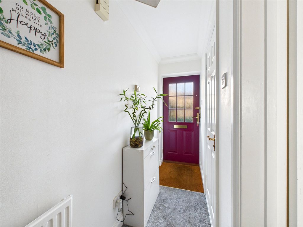 Property photo 2 of 16 Picture No. 28