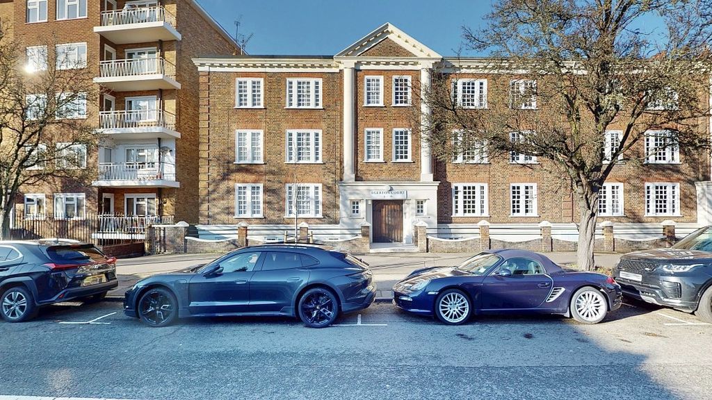 Property photo 3 of 11