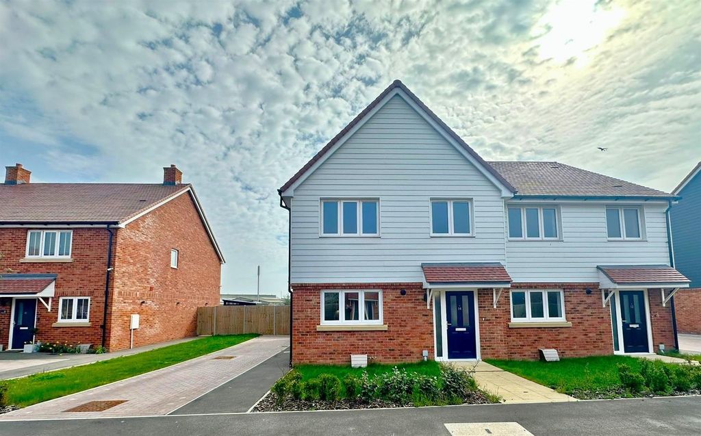 Property photo 1 of 10 Whatsapp Image 2026-03-20 At 12.04.37A.Jpeg