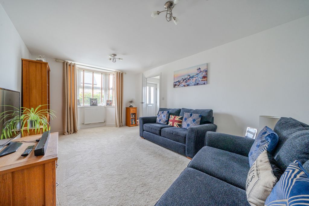 Property photo 2 of 17 1348626-8-68B6E10Cefafa