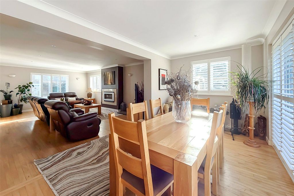 Property photo 3 of 24 Picture No. 09