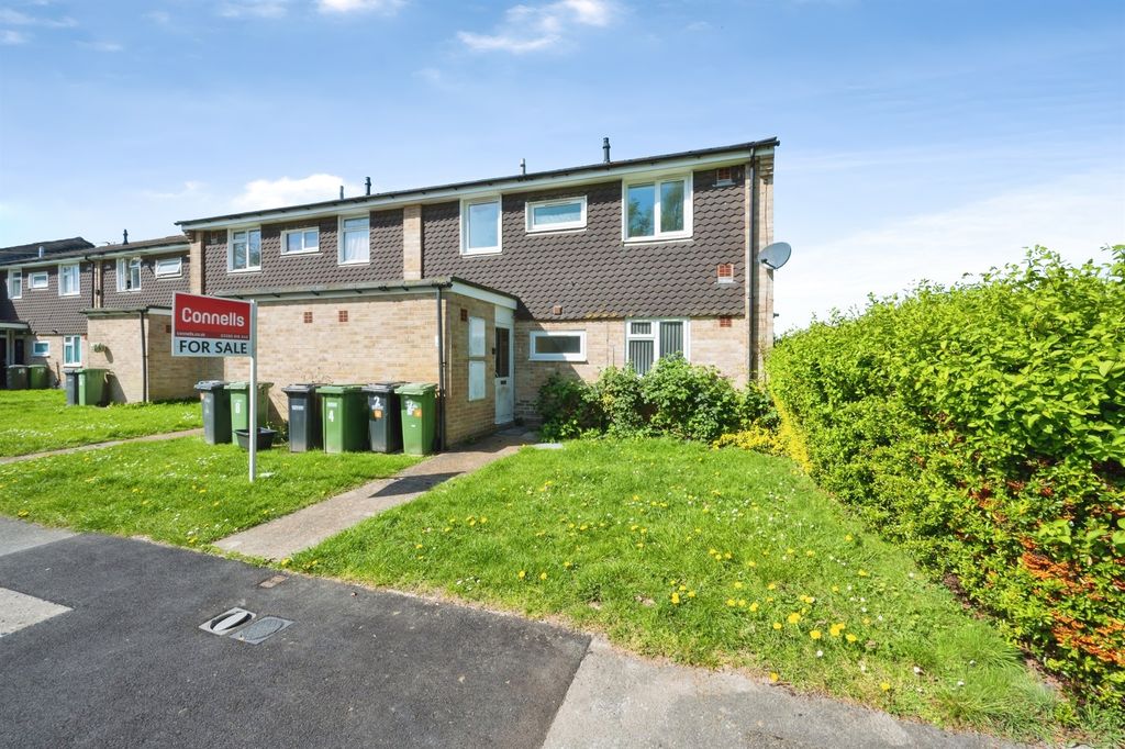 Property photo 1 of 12