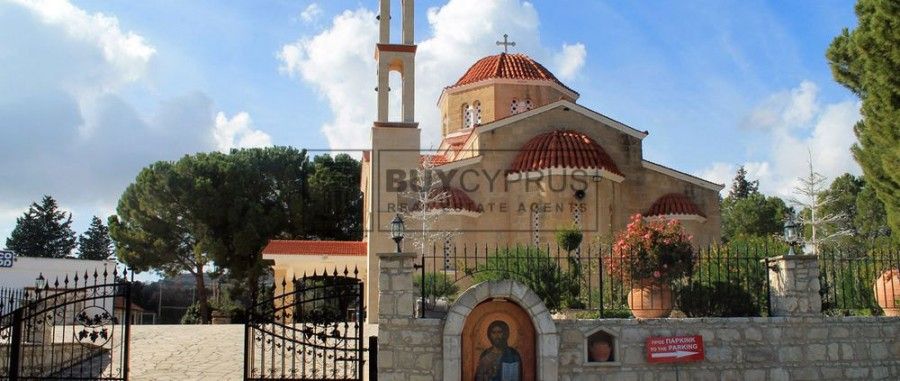 Property photo 3 of 3