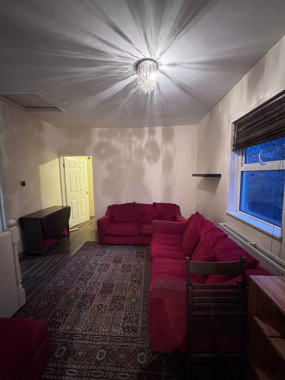 Property photo 2 of 12