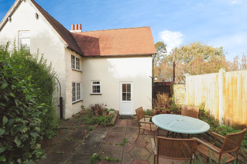 Property photo 3 of 17