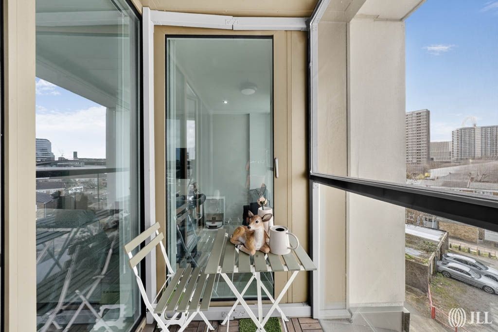 Property photo 2 of 23