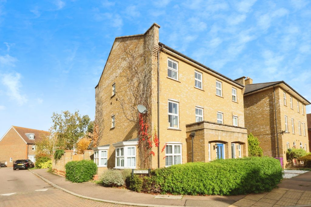 Property photo 1 of 20