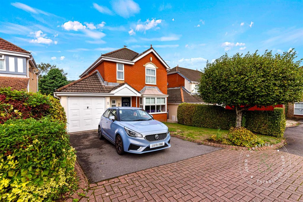 Property photo 1 of 35 Ffordd-Y-Berllan-33.Jpg