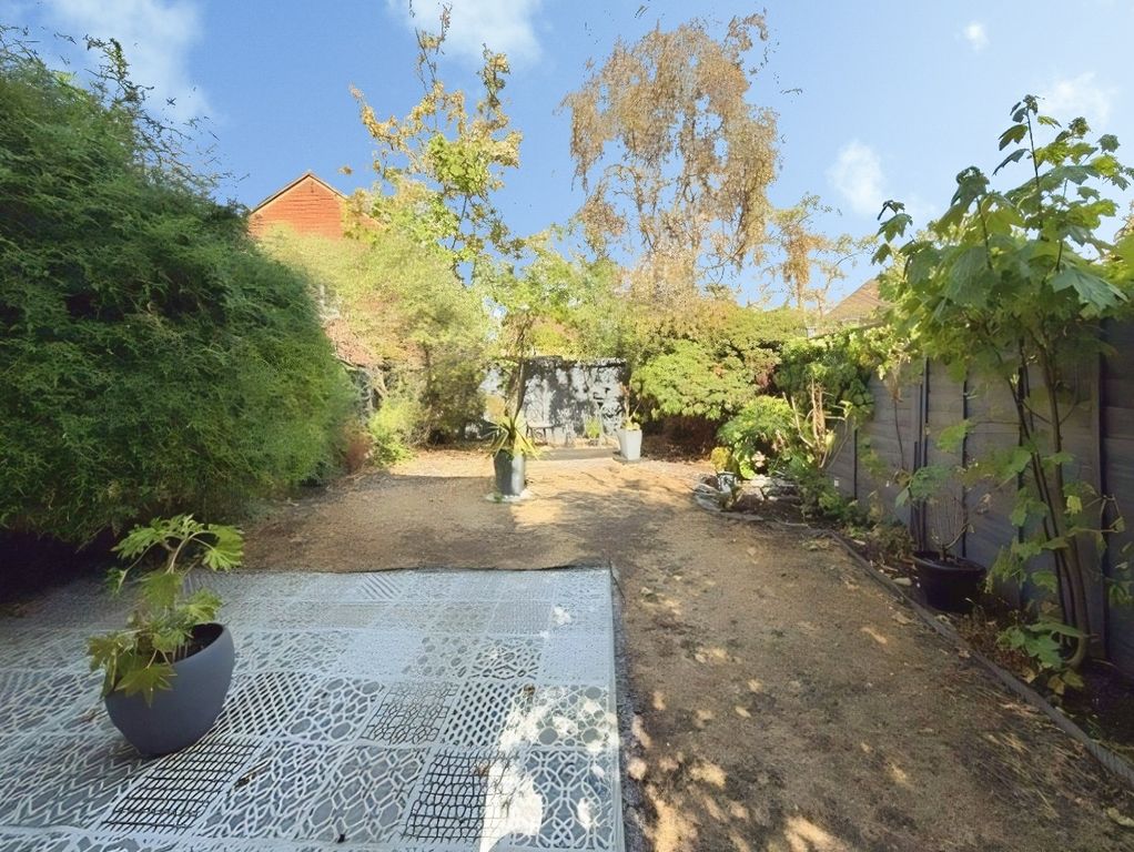 Property photo 3 of 11