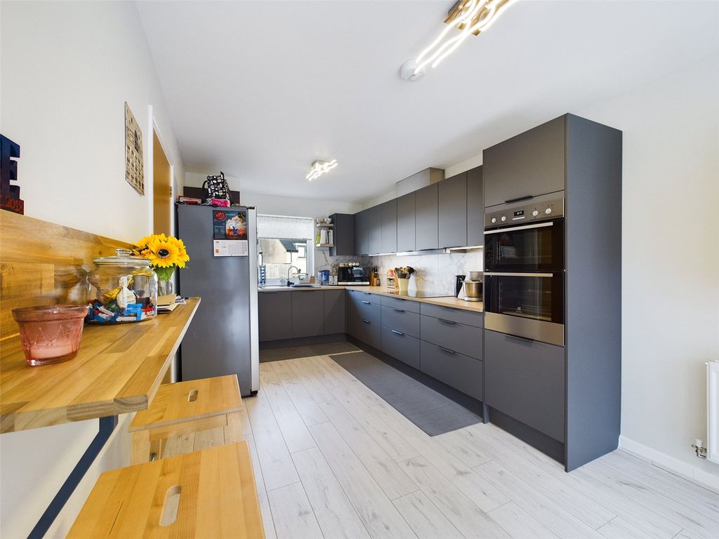 Property photo 3 of 18 Picture No. 54