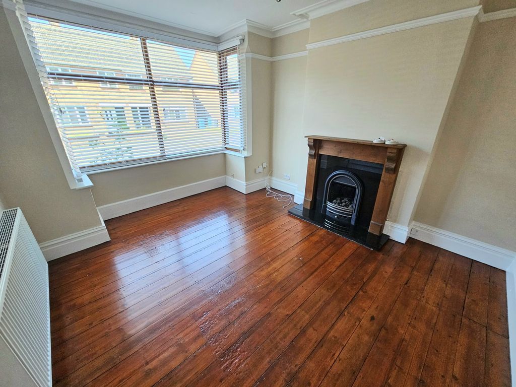 Property photo 2 of 15 Picture No. 02
