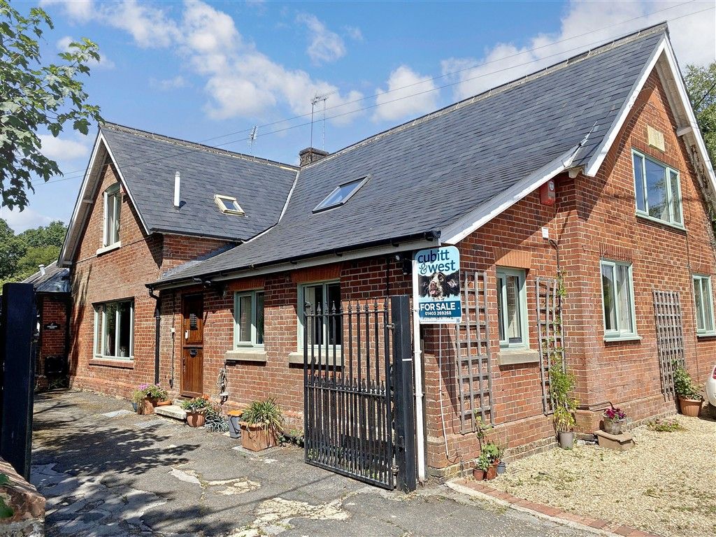 Property photo 1 of 17 Front