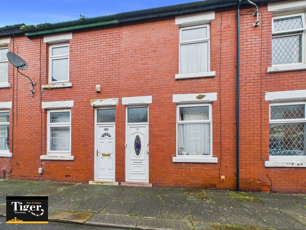 Property photo 1 of 9 Cam02176G0-Pr0806-Still009