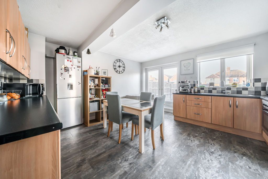 Property photo 2 of 12 Kitchen/Diner