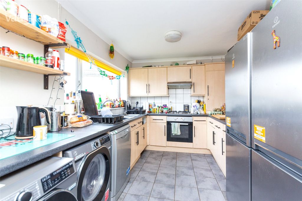 Property photo 2 of 16 Picture No. 05