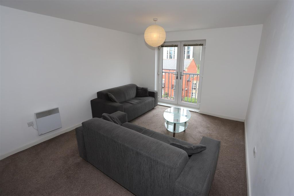 Property photo 2 of 9