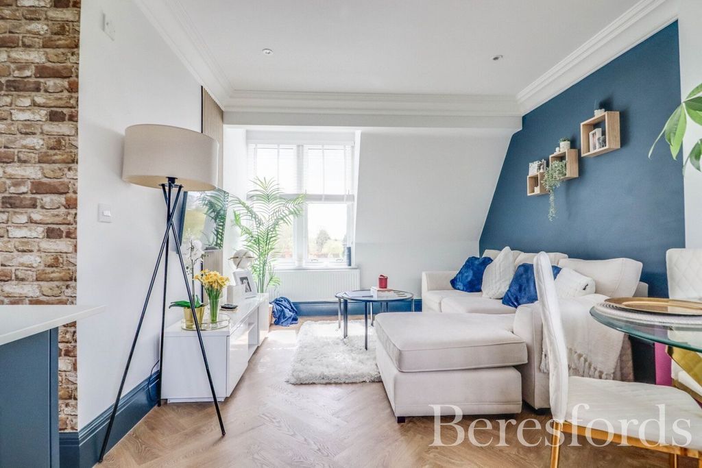 Property photo 3 of 14 Picture No. 34