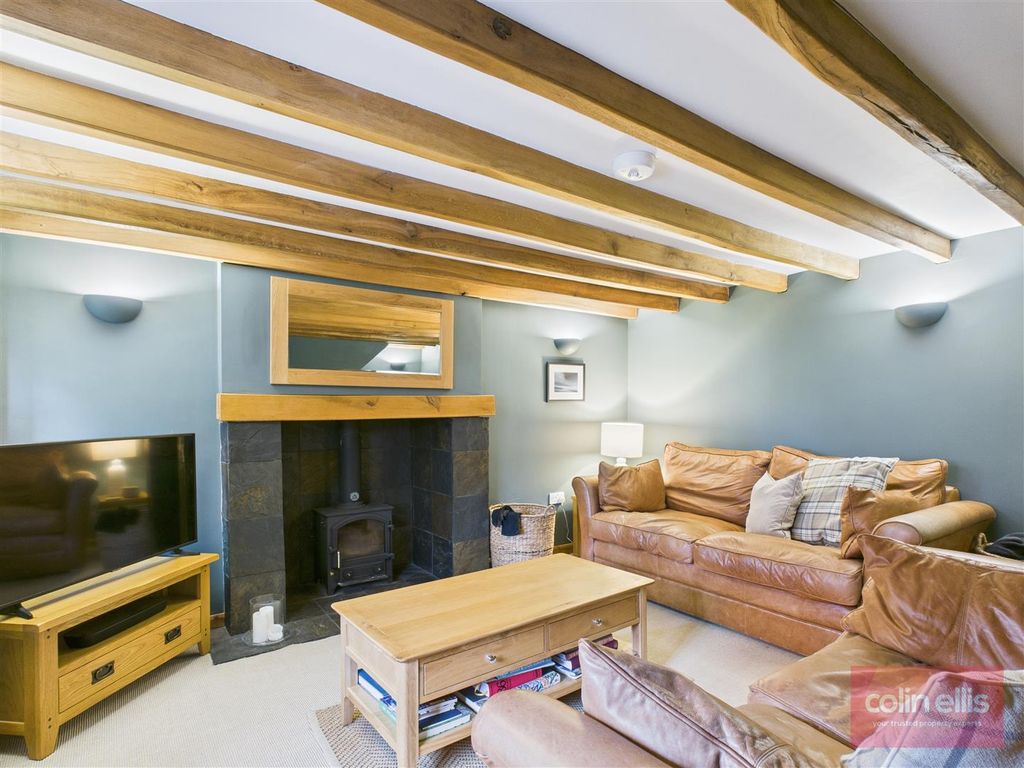 Property photo 3 of 29 Cam05075G0-Pr0271-Still004.Jpg