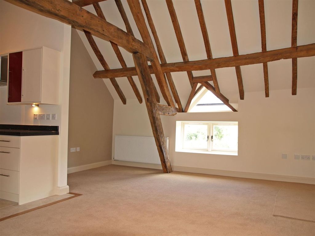 Property photo 3 of 6 Timberdine Barns 6 Living Room 1.Jpg
