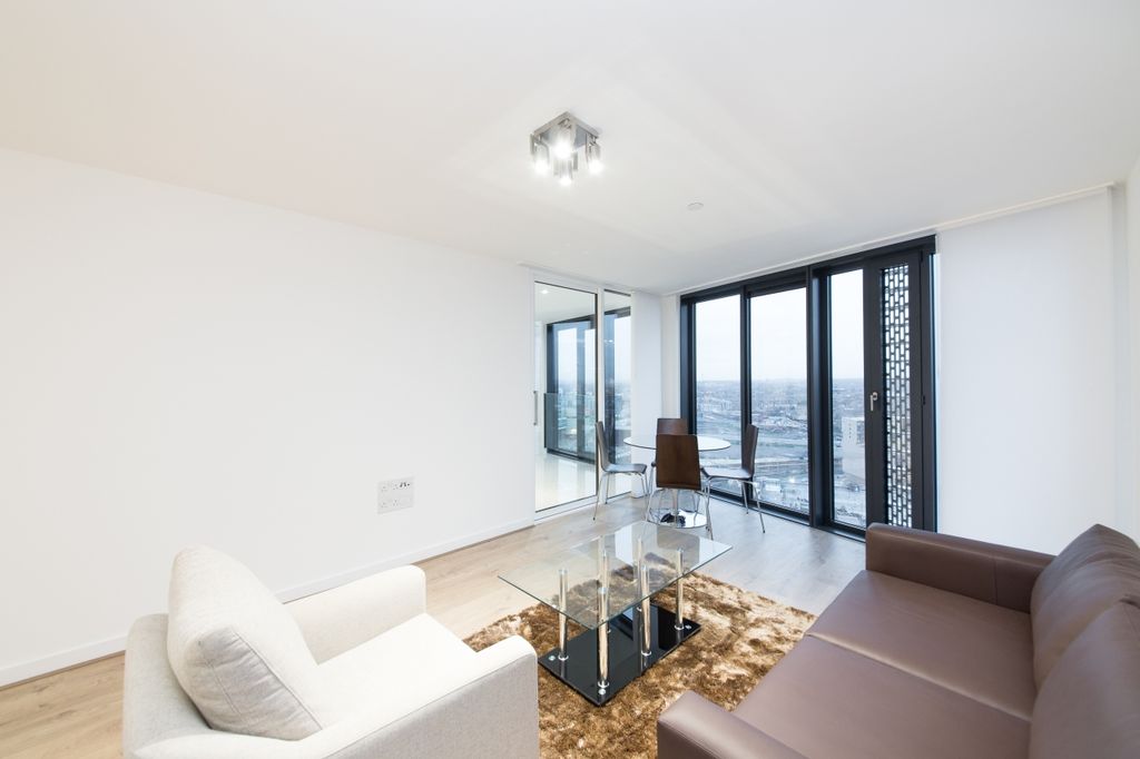 Property photo 1 of 9 Unex Tower, Stratfor