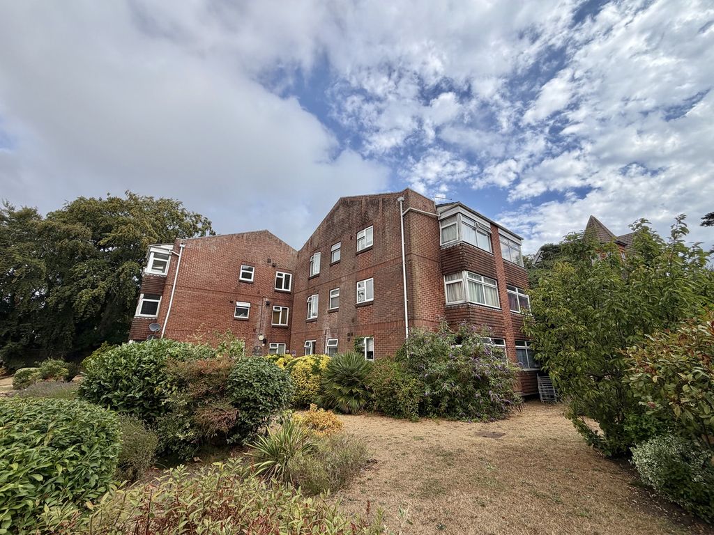 Property photo 1 of 7