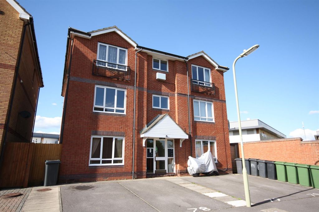 Property photo 1 of 6