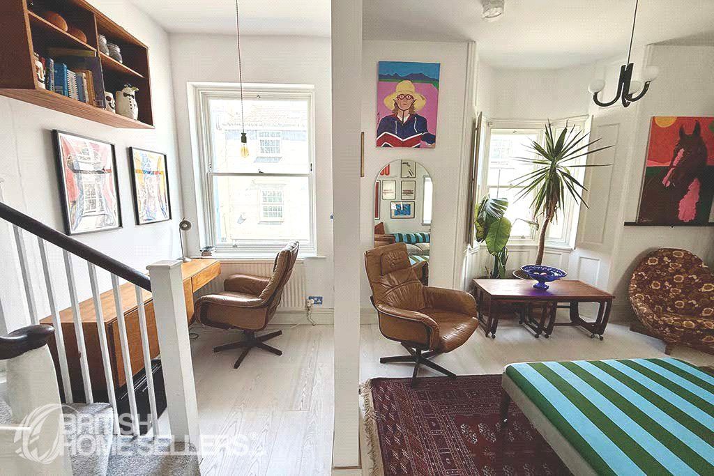 Property photo 3 of 23 Picture No. 09