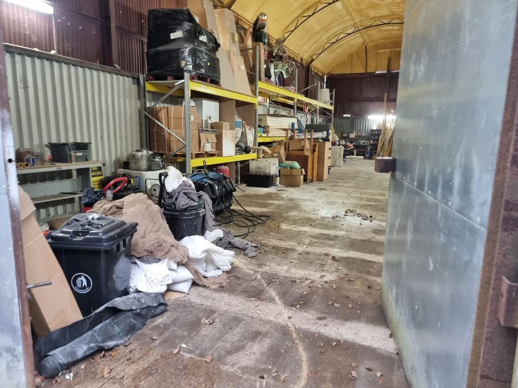 Property photo 3 of 5