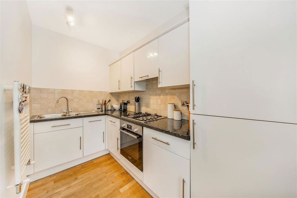 Property photo 3 of 4