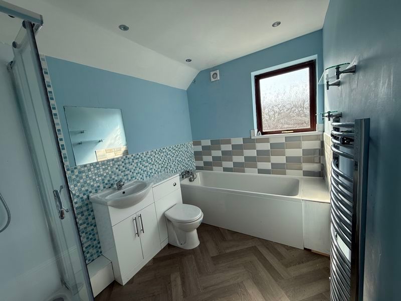 Property photo 3 of 8 Bathroom