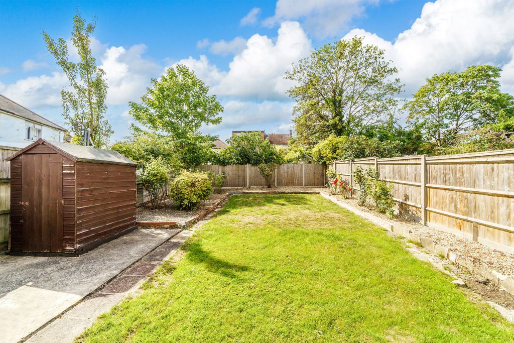 Property photo 3 of 18 Picture No. 12