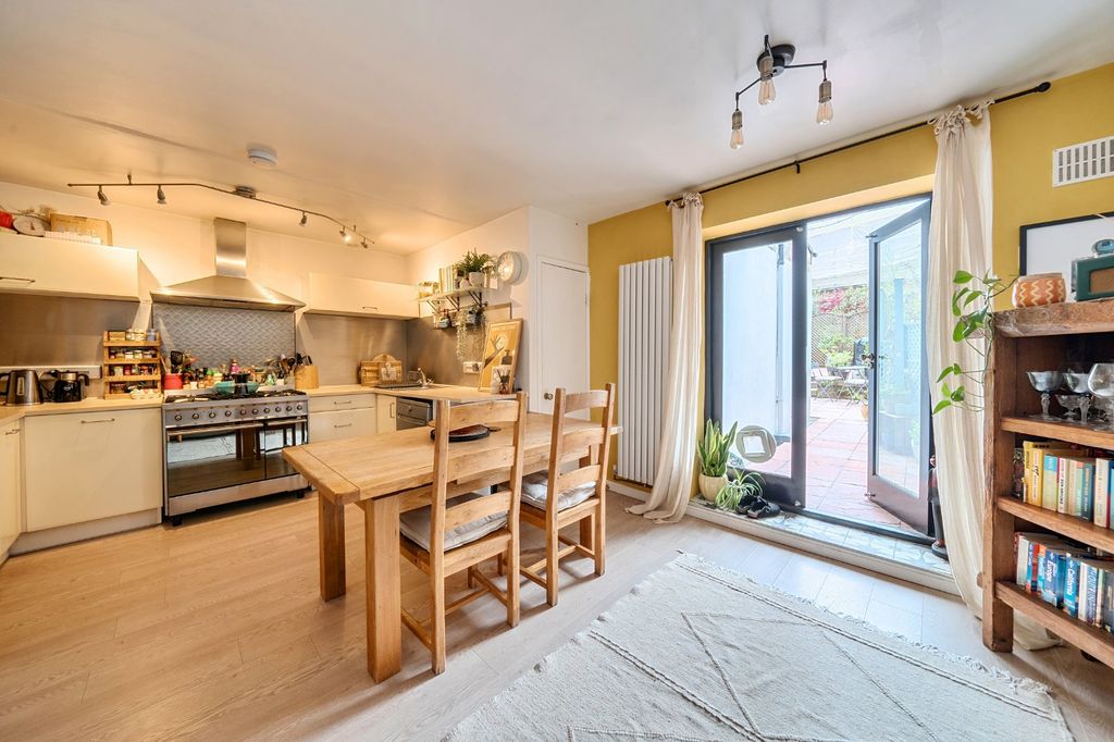 Property photo 3 of 20 Picture No. 39