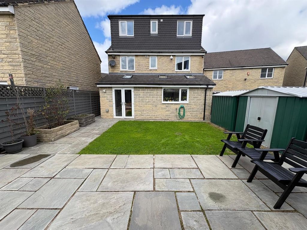 Property photo 1 of 31