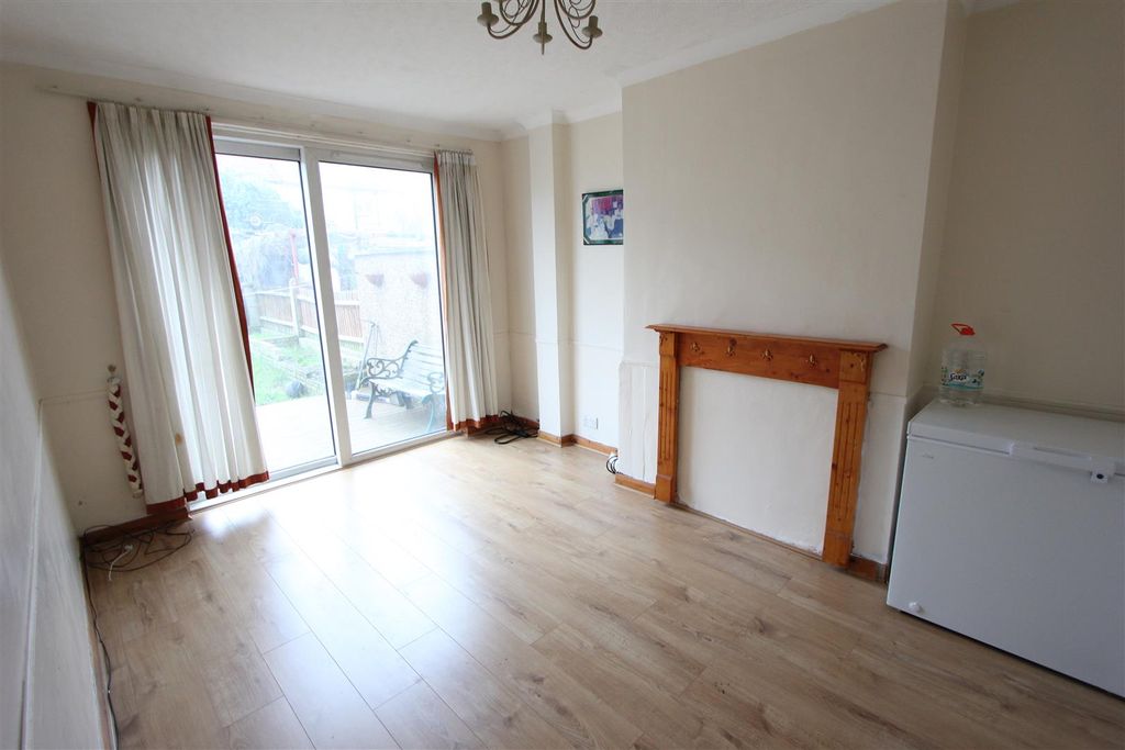 Property photo 3 of 11 Img_4916.Jpg