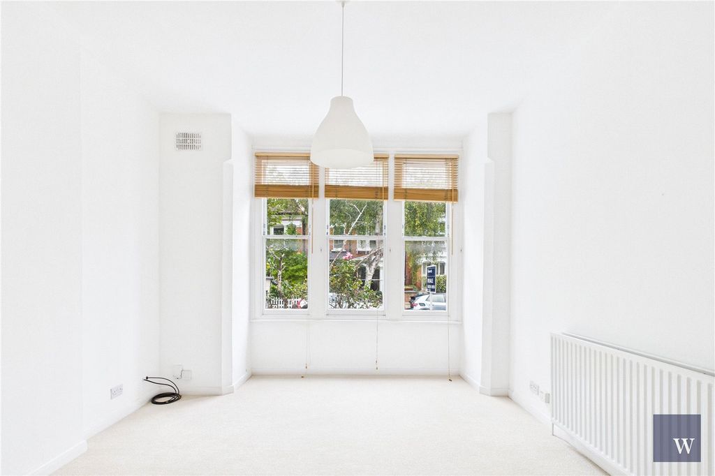 Property photo 2 of 15 Picture No. 37