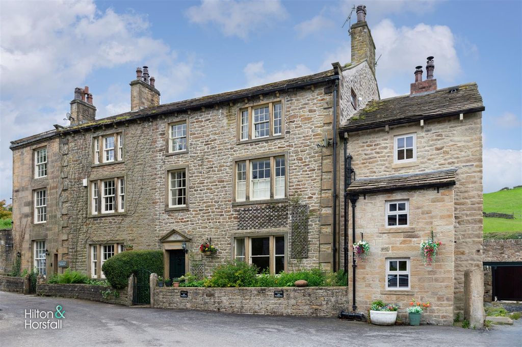 Property photo 1 of 45 Barley Green