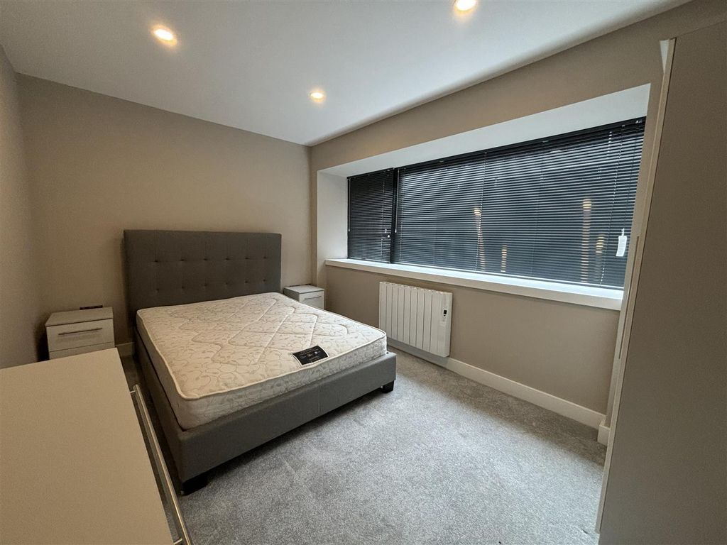 Property photo 2 of 5 Agr4Qst_CE6Yp7Rmmbnkqq.Jpg