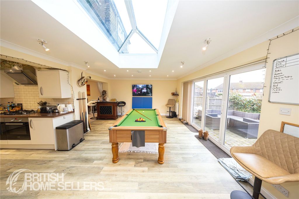 Property photo 3 of 38 Picture No. 29