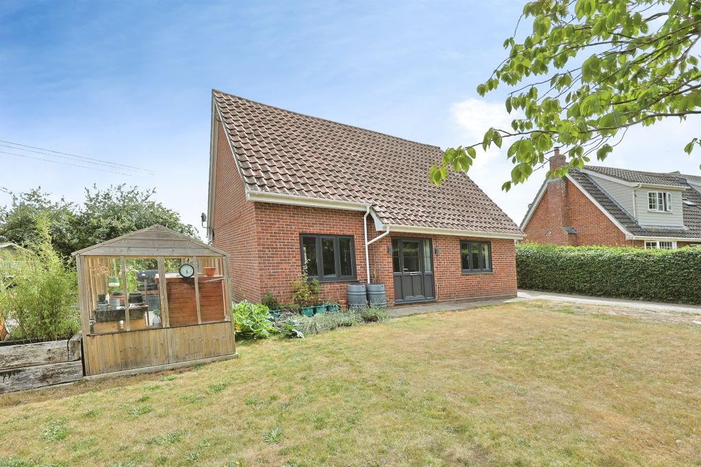 Property photo 1 of 16